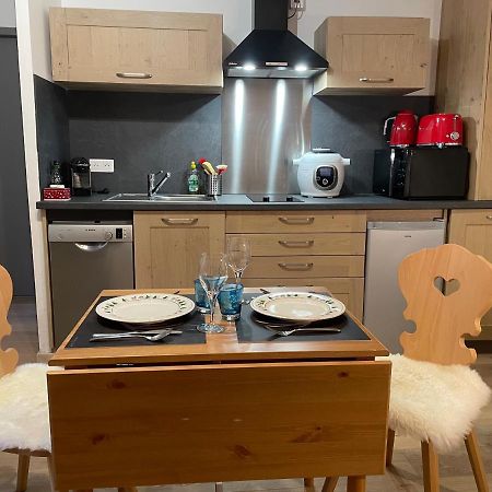T2 30M2 Plein Centre, Lit Fait, Linge Fourni, Wifi Apartment Cauterets Luaran gambar