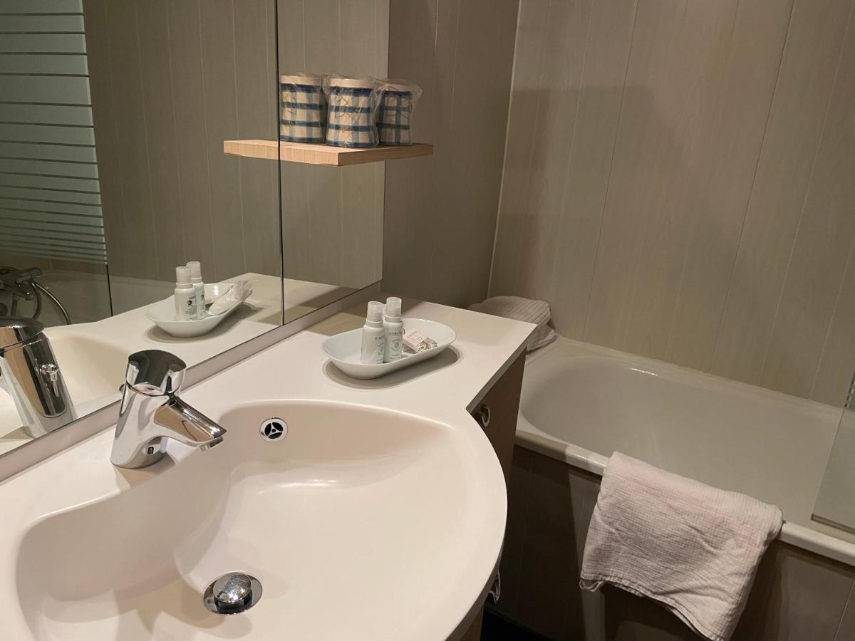 T2 30M2 Plein Centre, Lit Fait, Linge Fourni, Wifi Apartment Cauterets Luaran gambar